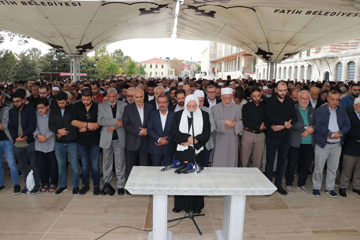 Şeyh Yusuf el-Karadavi için İstanbul'da gıyabi cenaze namazı kılındı